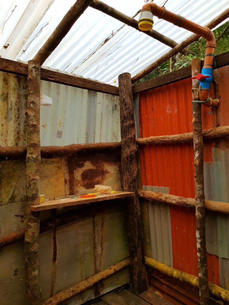 station ecotourism shower